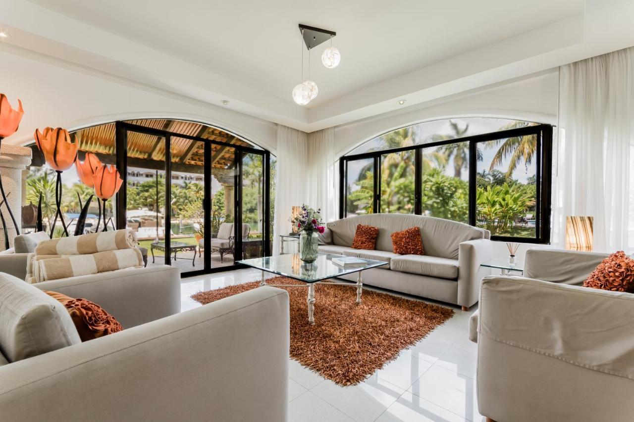 Elegant Lagoon Front Villa By Casa Paraiso Cancún Zewnętrze zdjęcie