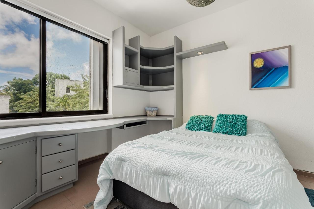 Elegant Lagoon Front Villa By Casa Paraiso Cancún Zewnętrze zdjęcie