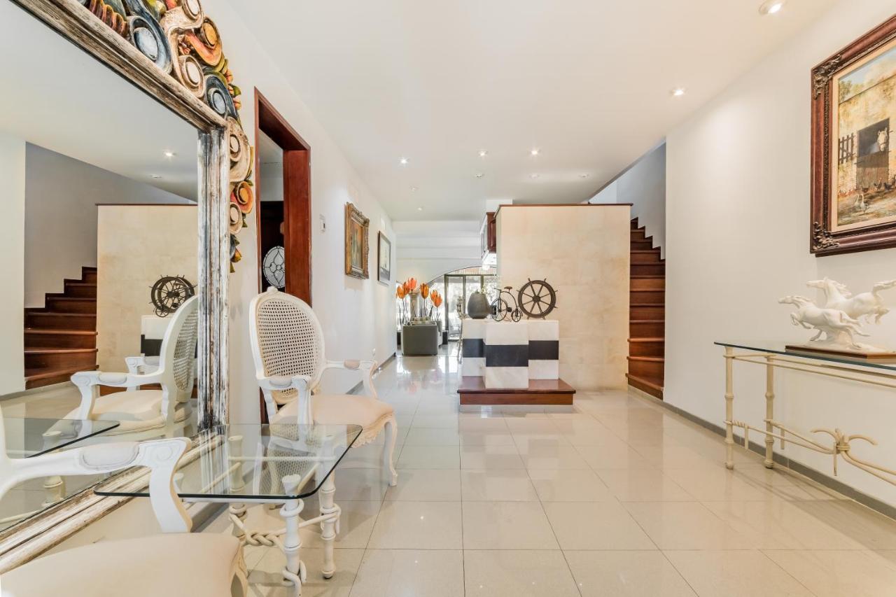 Elegant Lagoon Front Villa By Casa Paraiso Cancún Zewnętrze zdjęcie